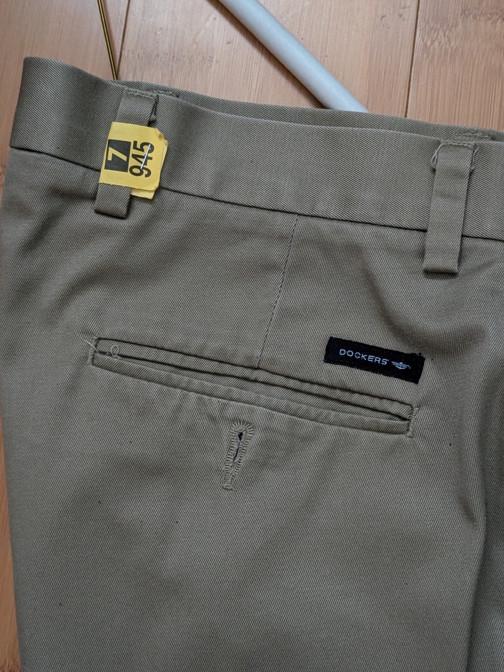 Dockers Men's Tan Straight Dress Pants